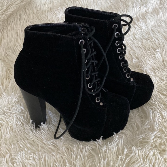 Black booties - Picture 2 of 5